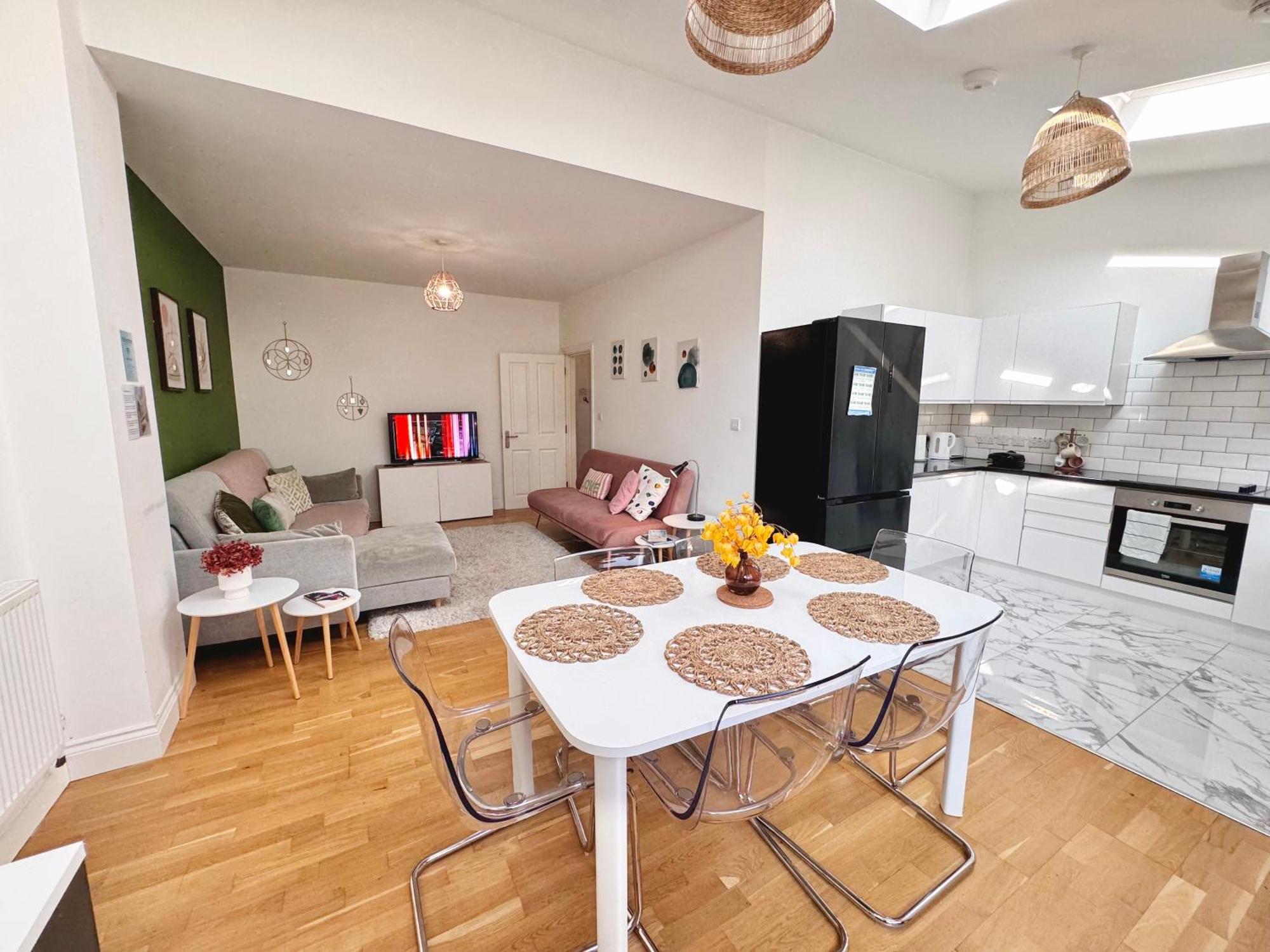 Appartamento Modern 1-bed 30min To & Parking *