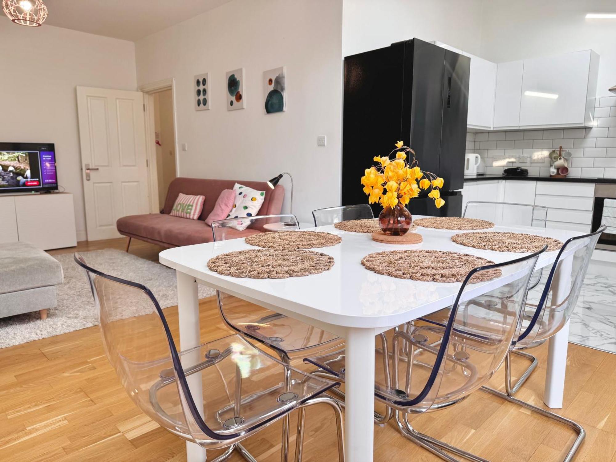 Appartamento Modern 1-bed 30min To & Parking